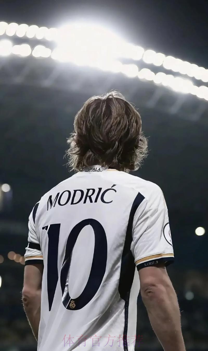 西媒:皇马中场创造力下降 魔笛本赛季作用会很重要 西媒:皇马中场创造力下降 魔笛本赛季作用会很重要